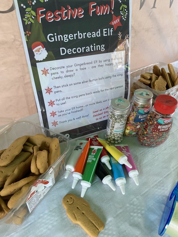 festive gingerbread biscuits to decorate