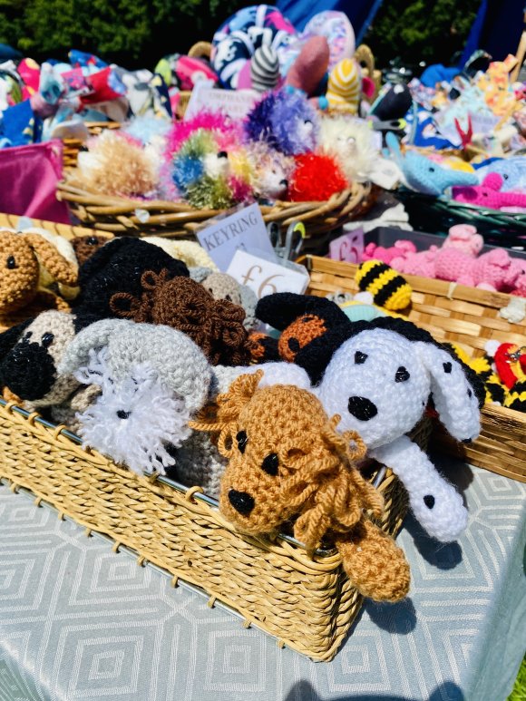 stall holders knitted dogs